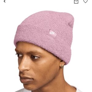 Nike Peak Boucle Yarn Beanie